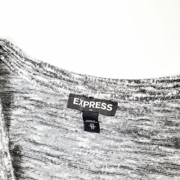 Express Deep V Shirt XS - Picture 3 of 7